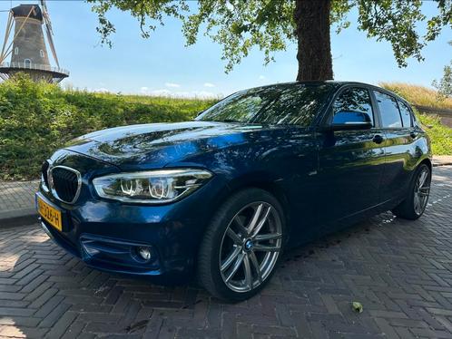 BMW 1-Serie sportline 116i 2017 Led+sport pakket, Auto's, BMW, Particulier, 1-Serie, Benzine, C, Hatchback, Handgeschakeld, Origineel Nederlands
