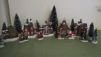 Kerstdorp met figuren en bomen, Diversen, Kerst, Ophalen of Verzenden, Zo goed als nieuw