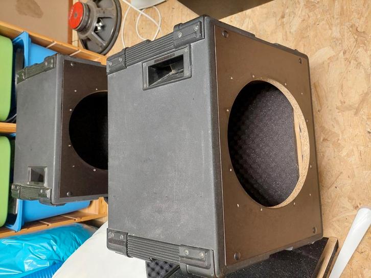 2 12 inch kasten met poortje achter., Audio, Tv en Foto, Luidsprekers, Zo goed als nieuw, Front, Rear of Stereo speakers, 120 watt of meer