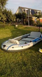 5 persoons opblaas boot (Intex) + Elekrische motor + 2 accus, Ophalen, Zo goed als nieuw