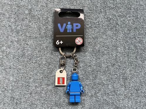 Lego 854090 minifigure sleutelhanger VIP blauw NIEUW, Verzamelen, Sleutelhangers, Nieuw, Knuffel of Figuurtje, Ophalen of Verzenden