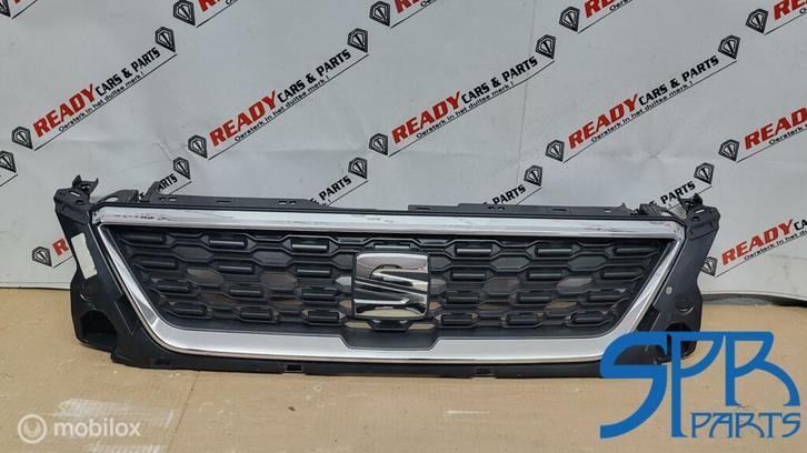 Grille Seat Ibiza 6F ('17-'24) GRILL CHROOM LOGO 6F0853654D, Auto-onderdelen, Carrosserie en Plaatwerk, Seat, Gebruikt, Ophalen of Verzenden