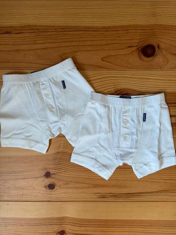 2 nieuwe witte boxers van Claesens, maat 6 116/122 beschikbaar voor biedingen