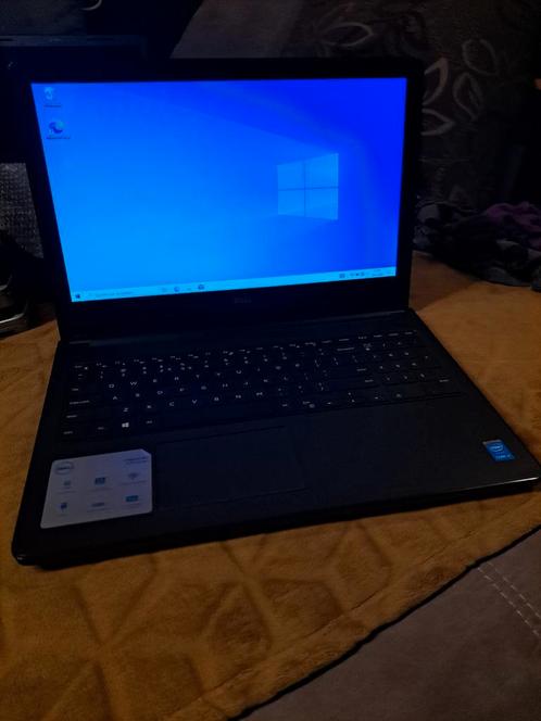Dell inspiron 15 3000 series, Computers en Software, Windows Laptops, Zo goed als nieuw, 15 inch, SSD, 2 tot 3 Ghz, 16 GB, Qwerty