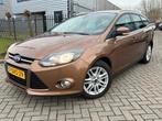 Ford Focus 1.0 Ecoboost Wagon 2013 Bruin Clima Trekhaak LMV, Zwart, Bruin, Origineel Nederlands, Handgeschakeld