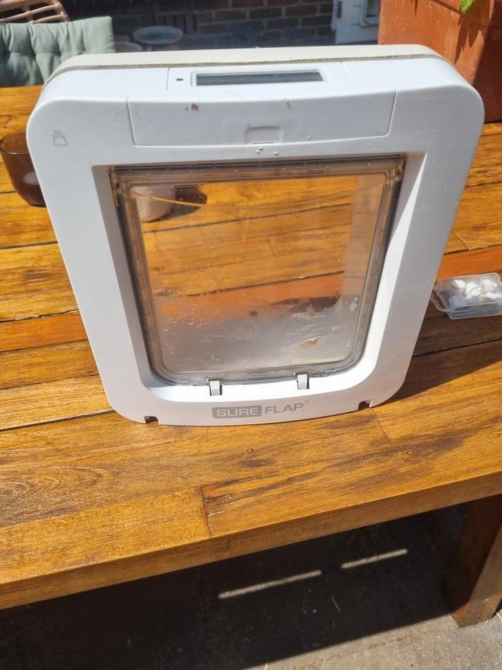 Sureflap Pet door connect (wifi), Dieren en Toebehoren, Katten-accessoires, Gebruikt, Ophalen of Verzenden
