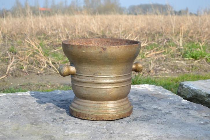 antieke gietijzeren vijzel van 75kg, Tuin en Terras, Tuinvazen, Gebruikt, Ophalen