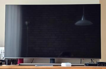 Samsung 55 inch UHD led 8 series TV beschikbaar voor biedingen