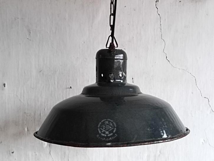 Vintage handgemaakte emaille industriële hanglamp CCCP 1935, Huis en Inrichting, Lampen | Hanglampen, Gebruikt, Minder dan 50 cm