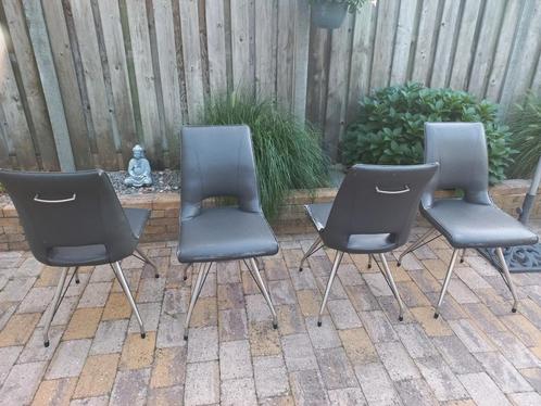 Gebruikte H&H Eetkamerstoelen voor verbouwing of tijdelijk, Huis en Inrichting, Stoelen, Gebruikt, Leer, Grijs, Ophalen