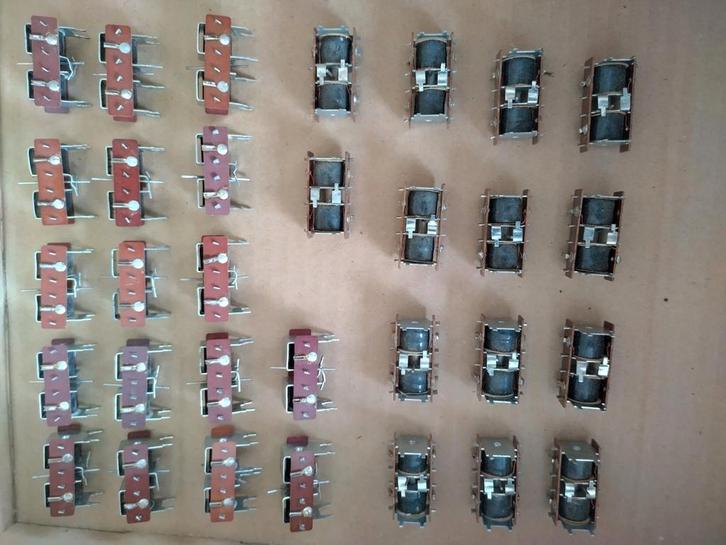 Peco wissel motoren, Hobby en Vrije tijd, Modeltreinen | H0, Gebruikt, Rails, Gelijkstroom, Overige merken, Ophalen of Verzenden