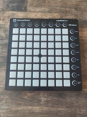 Novation Launchpad (Ableton) + Originele Kabel beschikbaar voor biedingen