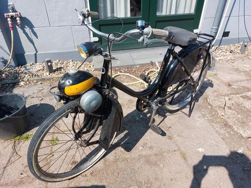 Berini eitje m13 Locomotief brommer kenteken hulpmotor Solex, Fietsen en Brommers, Brommers | Oldtimers, Overige merken, Maximaal 25 km/u