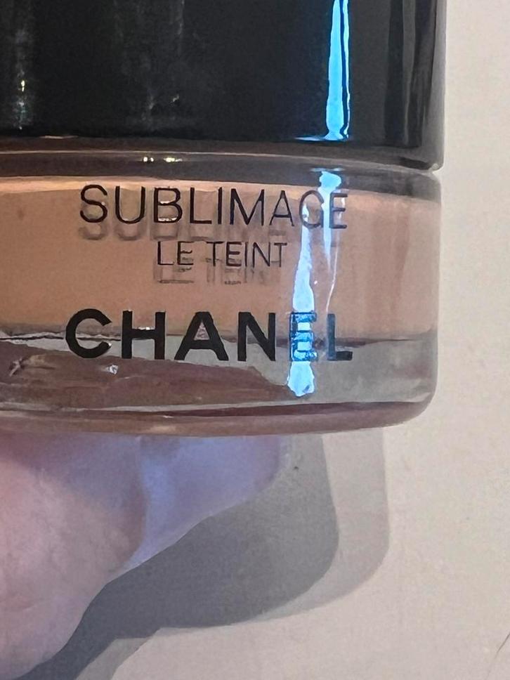 Chanel Sublimage Le Teint Ultieme crème-foundation  50 beige, Sieraden, Tassen en Uiterlijk, Uiterlijk | Cosmetica en Make-up