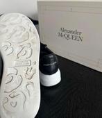 Alexander McQueen, Kleding | Dames, Schoenen, Ophalen of Verzenden, Zo goed als nieuw, Sneakers of Gympen, Zwart