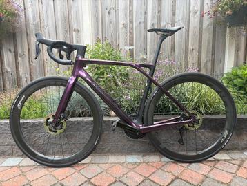 Lapierre Xelius 5.0 DI2 Custom/Zipp 303S/Carbon Cockpit! Di2 beschikbaar voor biedingen