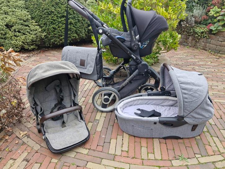 Mutsy kinderwagen Farmer Evo, Kinderen en Baby's, Kinderwagens en Combinaties, Gebruikt, Combiwagen, Mutsy, Met autostoeltje, Verstelbare duwstang
