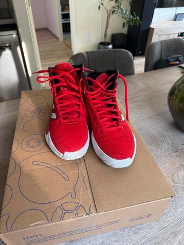 Rode Adidas sneakers – maat 42 (nieuwstaat) beschikbaar voor biedingen