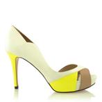 Charles & Keith peeptoe pumps - 38 / 38,5, Pumps, Ophalen of Verzenden, Zo goed als nieuw, Wit