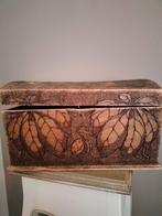 Antiek houten kist, schatkist, houtsnijwerk, Ophalen of Verzenden