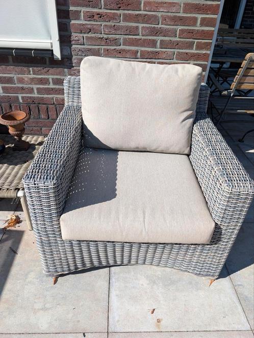Robuuste Rotan (kunststof)Tuinstoel met weerbestendige Kuss, Huis en Inrichting, Fauteuils, Zo goed als nieuw, Riet of Rotan, Stof