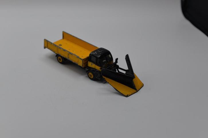 Dinky Toys Supertoys Snow plough, Hobby en Vrije tijd, Modelauto's | Overige schalen, Gebruikt, Bus of Vrachtwagen, Ophalen of Verzenden
