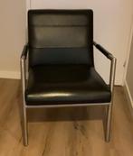 Zwarte kunstlederen stoel, Ophalen, Zo goed als nieuw, Zwart, Eén