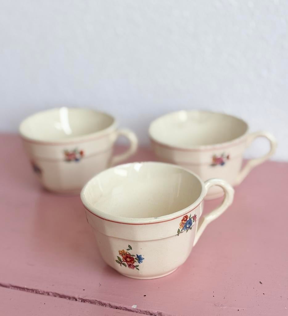 Vintage Aardewerk Kopjes, Ophalen of Verzenden