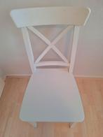 GRATIS twee witte houten stoelen met Kruis, Huis en Inrichting, Stoelen, Ophalen, Gebruikt, Twee, Wit