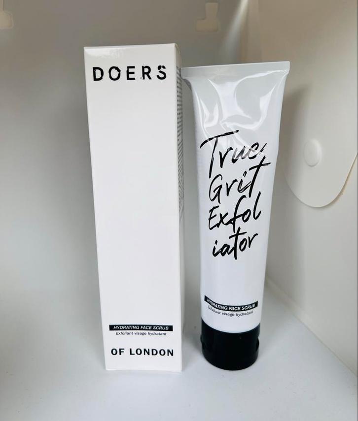 Doers of London Hydrating Face Scrub - Nieuw, Sieraden, Tassen en Uiterlijk, Uiterlijk | Gezichtsverzorging, Nieuw, Reiniging