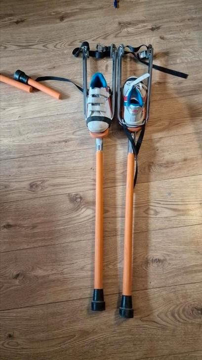 Circus spullen uitverkoop. Jongleren, poi, diabolo, Hobby en Vrije tijd, Overige Hobby en Vrije tijd, Zo goed als nieuw, Ophalen of Verzenden