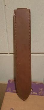 Stevig Riemholster zwaard/groot mes, Verzamelen, Verzenden, Overige soorten, Overige gebieden, Zwaard of Sabel