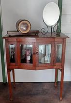 Antiek theekastje met glazen deuren, Antiek en Kunst, Antiek | Meubels | Kasten, Ophalen of Verzenden