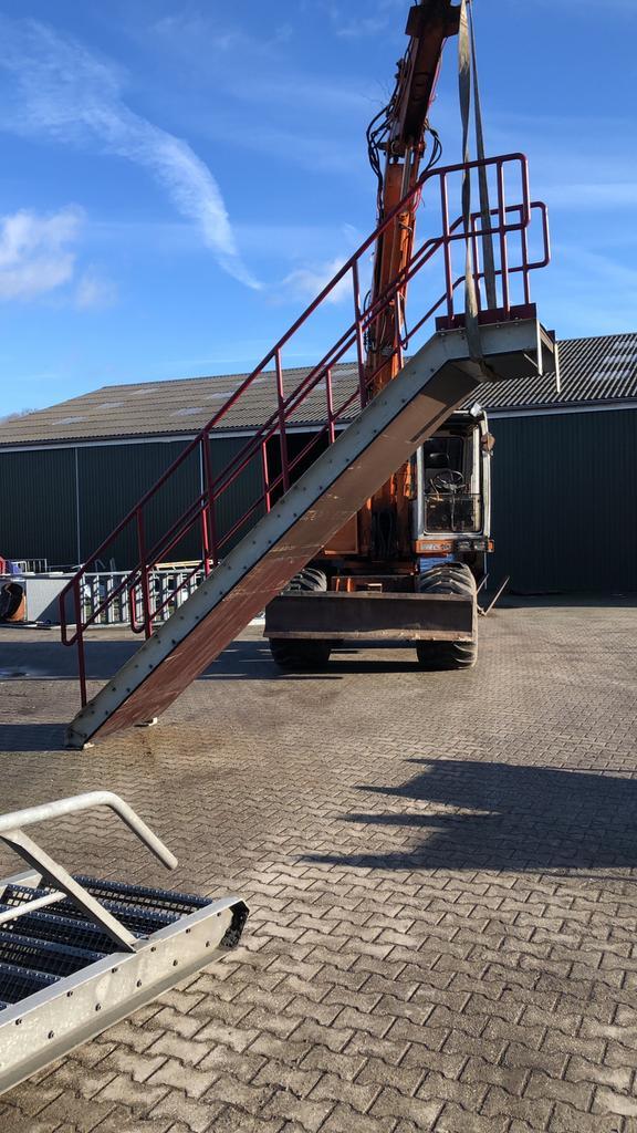 Metalen trap gegalvaniseerd brandtrap bordestrap 3.20, Doe-het-zelf en Verbouw, Ladders en Trappen, Trap, 2 tot 4 meter