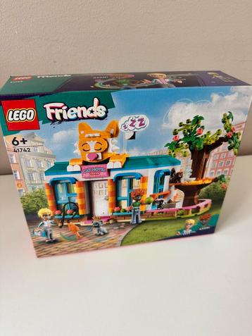 Lego Friends Cat Hotel set 41742 beschikbaar voor biedingen