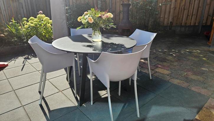 4 stoelen (merk STARCK, kartell Dr. No) en tafel te koop, Tuin en Terras, Tuinsets en Loungesets, Gebruikt, Tuinset, 4 zitplaatsen