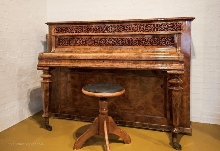 Fraaie Erard piano uit 1870, Muziek en Instrumenten, Piano's, Gebruikt, Piano, Bruin, Ophalen