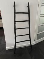 Houten ladder decoratie, Doe-het-zelf en Verbouw, Ladders en Trappen, Ophalen, Zo goed als nieuw, Minder dan 2 meter