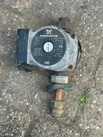 Grundfos UPS 15-50 130 cv-pomp, Ophalen of Verzenden, Zo goed als nieuw