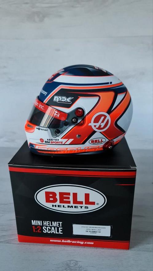 Kevin Magnussen Haas f1 team 2022 helm 1:2, Verzamelen, Automerken, Motoren en Formule 1, Nieuw, Formule 1, Ophalen of Verzenden