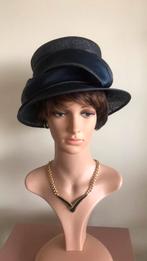 18kt.Vergulde MONET ketting en oorclips gemerkt!!, Sieraden, Tassen en Uiterlijk, Ophalen of Verzenden, Zo goed als nieuw, Goud