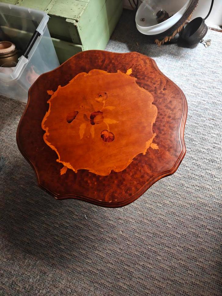 Antieke Bloementafel/Wijn Tafel - 60cm, Antiek en Kunst, Antiek | Meubels | Tafels, Ophalen of Verzenden