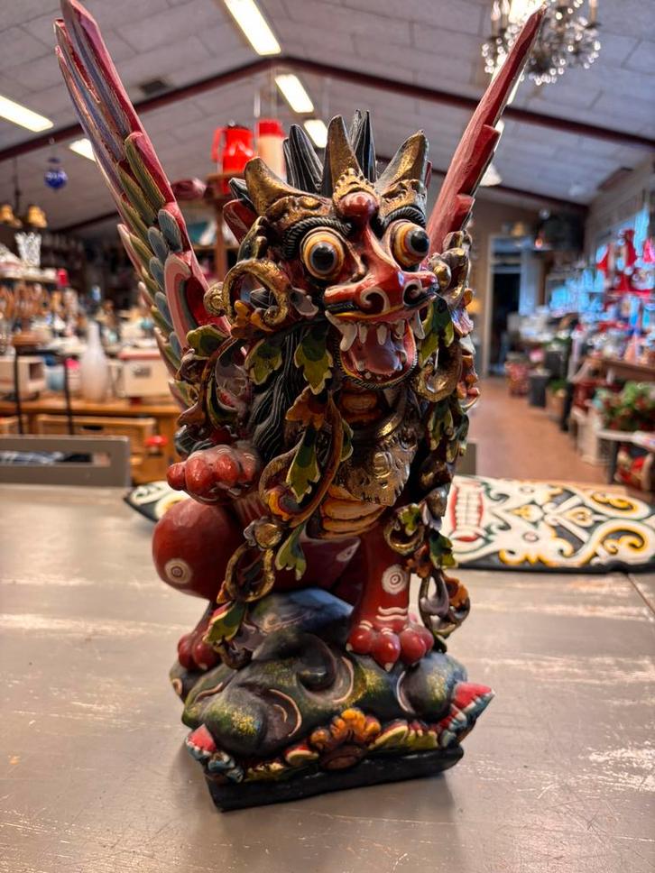 Barong, een mythisch wezen uit de Indonesische mythologie., Antiek en Kunst, Kunst | Niet-Westerse kunst, Ophalen of Verzenden