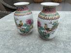 2 antieke chinese vaasjes van Famille rose, Ophalen of Verzenden