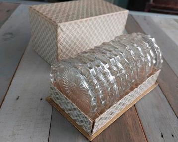 Vintage glazen onderzetters 12 stuks in originele doos  beschikbaar voor biedingen