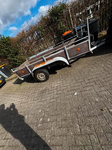 Hapert tandemasser 300x130cm 2000kg op kenteken  as gebroken beschikbaar voor biedingen