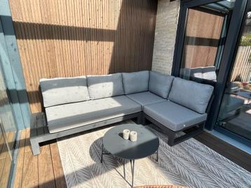 Loungebank hoek Life beschikbaar voor biedingen
