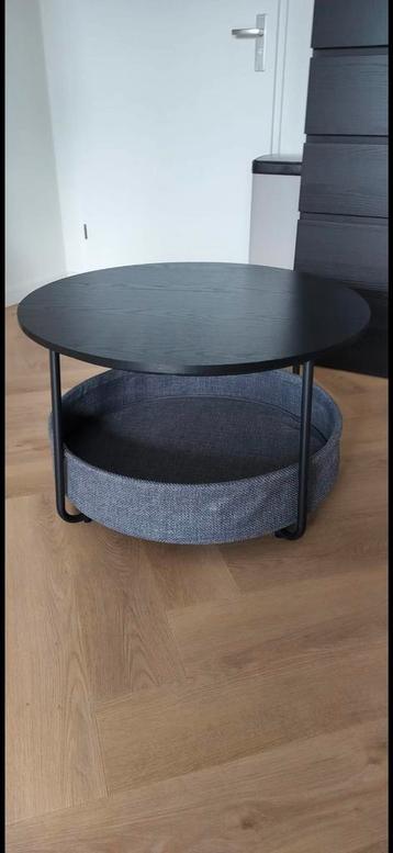 Salontafel met mand