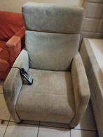 Elektrische Relaxfauteuil met Wieltjes - Hukla, Ophalen, Gebruikt, 75 tot 100 cm, 50 tot 75 cm