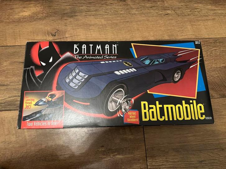 Batman the animated series batmobile kenner hot toys, Verzamelen, Film en Tv, Nieuw, Actiefiguur of Pop, Ophalen of Verzenden